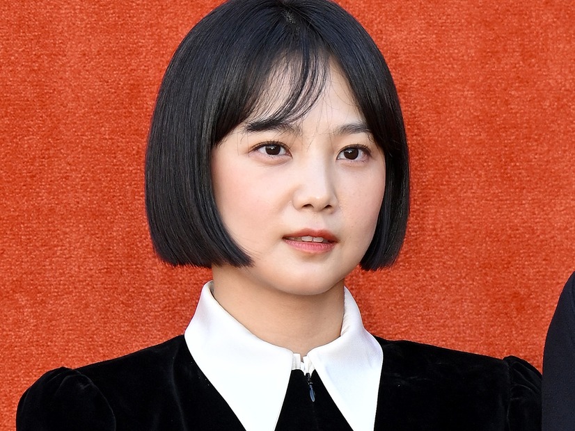 日本旅行中に“不親切な対応”に遭い苦言も…韓国女優、3歳の息子を公開「癒やされる」