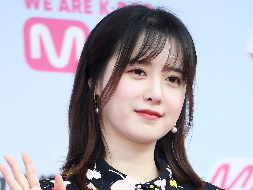 ヘアカーラー1個1400円!?韓国版『花男』女優の開発製品の値段に賛否「ダイソーで十分」