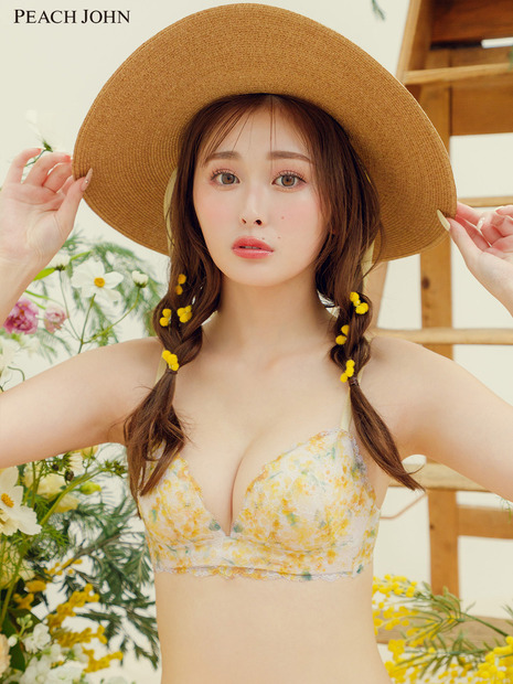 ナイスバディブラ