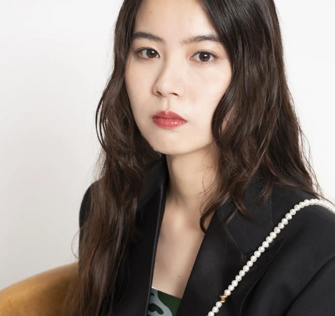 ディレクター：四谷奈々可​