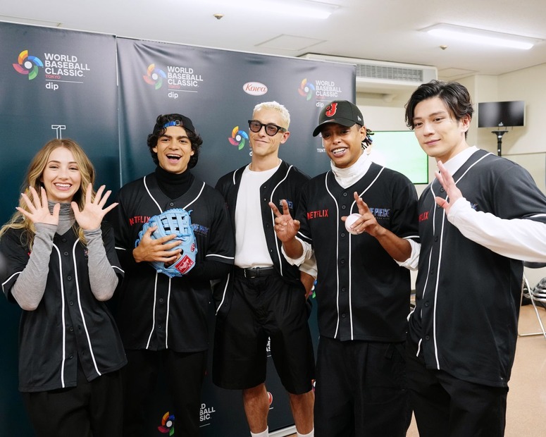 「ONE PIECE」実写版キャスト5人が東京ドームで始球式