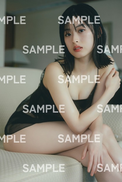 井本彩花2nd写真集「BEST,」ローソンエンタテインメント（WEBのみ）購入特典生写真
