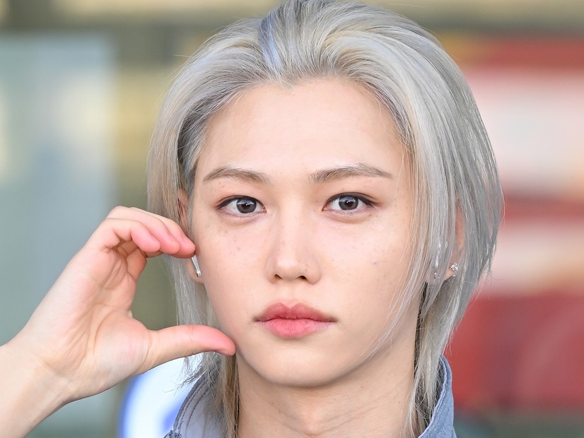 Stray Kids・フィリックス、“ファンタジー級”美貌でパリの視線を独占！K-POP豪華共演SHOTも話題