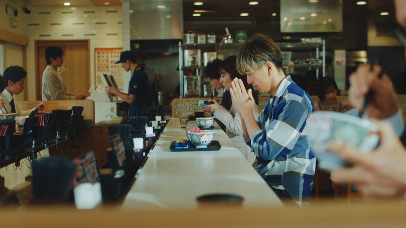 木村拓哉が出演する『吉野家』新CMカット