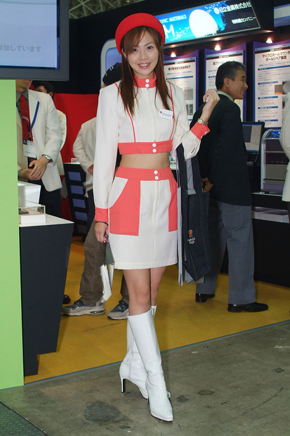 　CEATEC JAPAN 2005 コンパニオン写真集の第4弾。