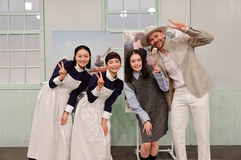 連続テレビ小説バトンタッチセレモニーの様子（C）NHK