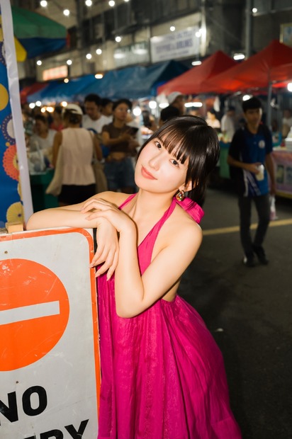 「森嶋あんり 1st写真集 あんちゅ」（KADOKAWA）　(C)01familia ,Ltd. All Rights Reserved.