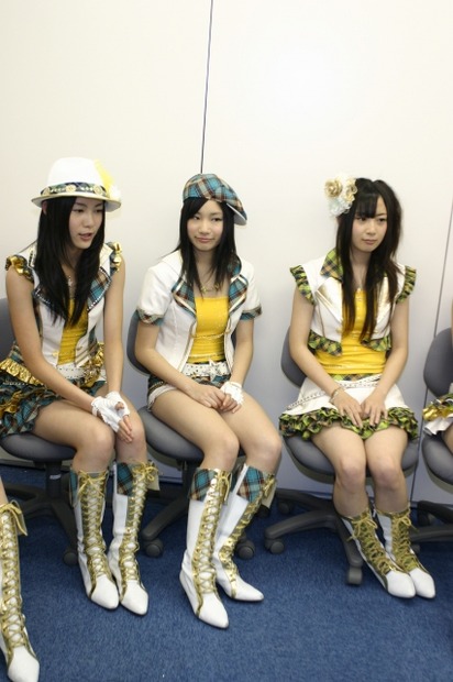 左から、松井珠理奈、矢神久美、高柳明音