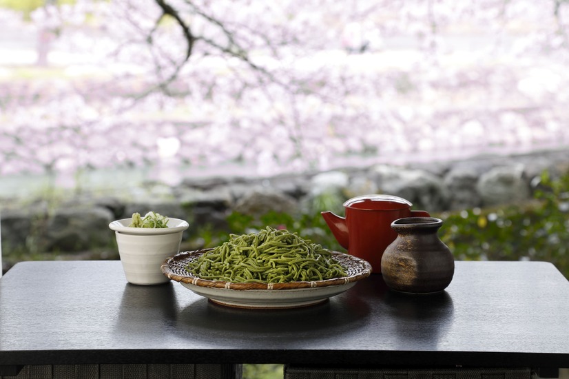 せいろ蕎麦抹茶　1,000円