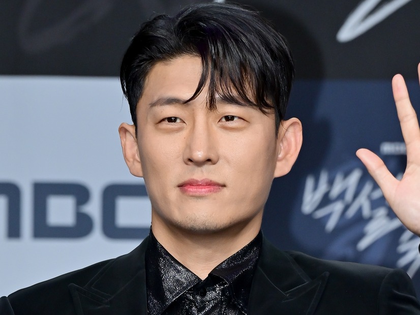 パク・ボゴムとも共演…俳優コ・ジュン（47）、一般女性と結婚へ！「互いの道しるべになる」