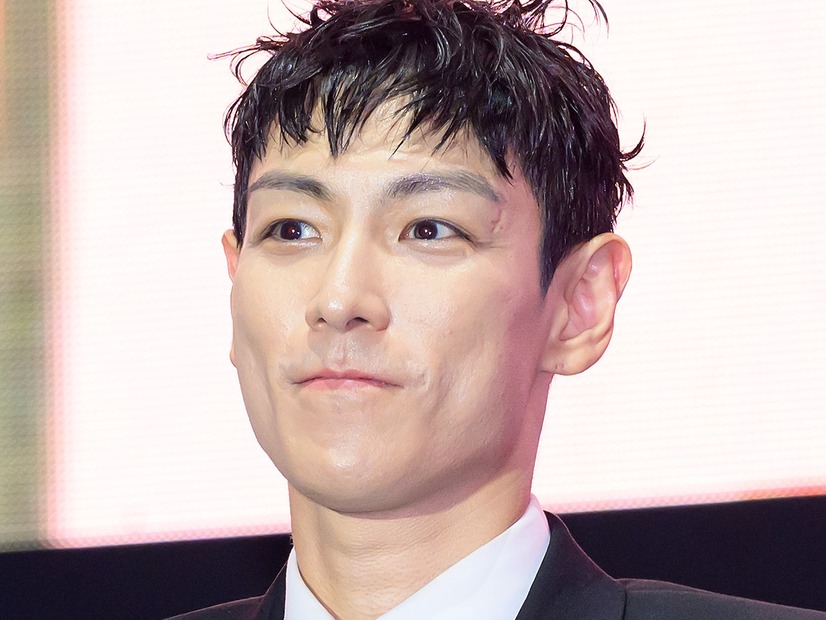 BIGBANG脱退のT.O.P、ソロ歌手として本格始動！世界的アーティストと異例のタッグ