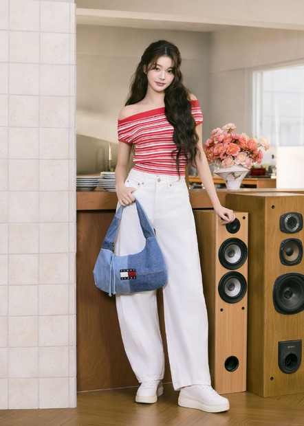 トミー ヒルフィガー、IVE チャン・ウォニョンを2026年春キャンペーンの顔に