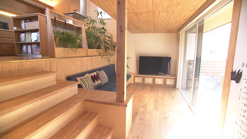 1階のリビングスペース©MBS