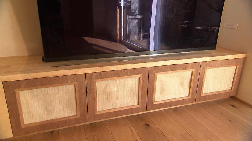 さまざまなプランを試して完成したテレビボード©MBS