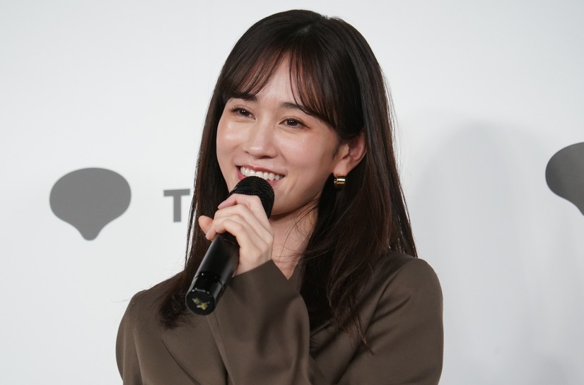 前田敦子【写真：竹内みちまろ】