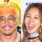 秋山成勲、妻SHIHOとすべて脱ぐ撮影に参加していた!?韓国のスターも絶句した大胆すぎる写真が話題 画像