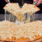 ドミノ・ピザ、チーズ＆からあげ＆ポテトがほぼ1kg！「ほぼ1kgウルトラチーズ」が復活！GWに「デカ盛り祭」期間限定開催 画像