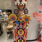 KFC、今年のGWも「武者カーネル」を展示！限定ステッカーがもらえる塗り絵キャンペーンも実施 画像
