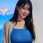 規格外のボリュームが眼福！韓国チアのキム・ヒョニョン、抜群スタイル際立つモノキニ姿公開 画像