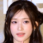 少し大人びた肌見せも…IVE・イソ、純白衣装＆日本の高級ジュエリーで見せた透明感 画像