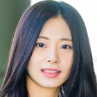 TWICE・ツウィ、透明感あふれる“メガネ姿”にファン歓喜「目がキラッキラ…」「たまんない」 画像