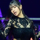 アイドルらしからぬ“豊満ボディ”…ナッティ、密着ワンピのふっくら曲線に視線集中「やばい」 画像