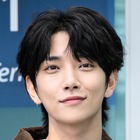 ラブコールが止まらない！SEVENTEEN・ジョシュア、世界的ブランドも魅了した“完璧ビジュアル” 画像