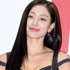 反則級のメリハリ体型…TWICE・ジヒョ、“パツパツ”黒ワンピで際立つボリューム感「言葉を失う」 画像