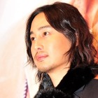 “ヨン様”と共演も…芸能界から姿を消した韓国俳優、3児の父に「元気に生まれてきてくれた」 画像