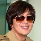 15年のブランクも“ヨン様”人気は変わらず！合成写真から目撃談まで「ネットの写真より自然で若い」 画像