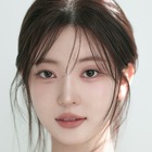 絶妙な隙間も！“コスパ最高女優”チョ・スミン、スイムウェア姿で際立つたっぷりボリューム 画像