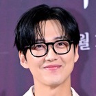 人気アイドルと“激似”の韓国俳優、11歳下妻へのプロポーズが再注目「映画のようにするのが当然だと…」 画像