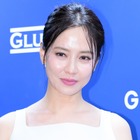 カラフルな肌着姿で「たくさん買って」とおねだり、社長自らモデルになった韓国女優 画像