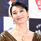 いいの？韓国屈指の“グラマラス女優”、ジッパー下りた密着スイムウェア姿で線がくっきり 画像