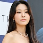 ラインくっきりの“ピチピチ”ウェア姿…元K-POPアイドル、美脚際立つ圧巻スタイル「わぁ」 画像
