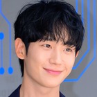 本当に38歳？俳優チョン・ヘイン、奇跡の”童顔ビジュアル”にファン衝撃「大学生みたい」 画像