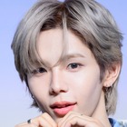 RIIZE・ショウタロウ、“変装なし”でドンキに降臨！駄菓子を選ぶ姿に「愛おしい…」「キュートすぎ」の声 画像