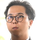「本人に見えない」の声も…兵役法違反疑惑のK-POPアイドル、久々の近影に注目 画像