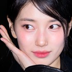 「日本映画のヒロインみたい」スジ、赤ドレス姿で雰囲気激変…さらにスリムになった近況 画像