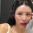 「胸もとそんなに見せてもいいの…？」別人級の超絶美女！韓国女子バレー選手の衝撃オフショット 画像