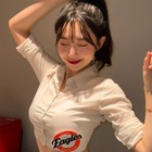 「服小さくない？」「こぼれてしまいそう」韓国チアの夏感じる最新ショットに注目 画像