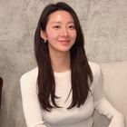 “ボリューム”際立つタイトワンピ、抜群の存在感見せる韓国シンママ女優　双子の母とは思えぬスタイル 画像