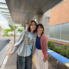 のん、ドラマのオフショット公開　花柄パンツ＆フルーツ柄ワンピの秋先取りコーデに絶賛の声 画像
