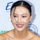 過激ダンスが「公然わいせつ」と告発されたファサ、うっとりするヴィーナスライン…南国で開放的に 画像