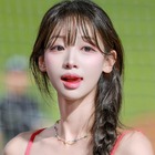 「わぁデカい…」韓国チア、収まりきらない“ボリューム感”！存在感たっぷりキャミワンピ姿に釘付け 画像