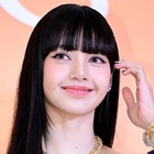 「すごい」BLACKPINK・リサ、スイムウェア姿で“完璧スタイル”　船上バカンスSHOTに釘付け 画像