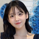 もちもちボリュームがたまらない…レイナ、一段と成熟したスイムウェア姿に心奪われる 画像
