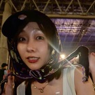 須田亜香里、白タンク＆へそ出しデニムで人生初フェスに参戦！「フェスファッション最高にイカしてる」とファンに好評 画像
