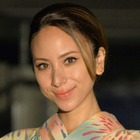 道端アンジェリカ、石垣島での黒ビキニ姿で圧倒的な美スタイル披露！「脚長くて羨ましい」と絶賛の声 画像