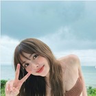 「まだ夏…だよね？」内田理央、チューブトップで大胆に肌見せしたオフショット公開！「可愛すぎ」とファン歓喜 画像